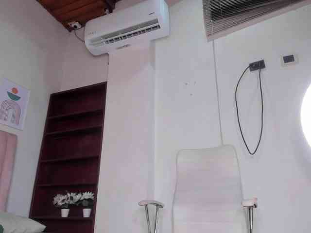 zayna-lux webcam