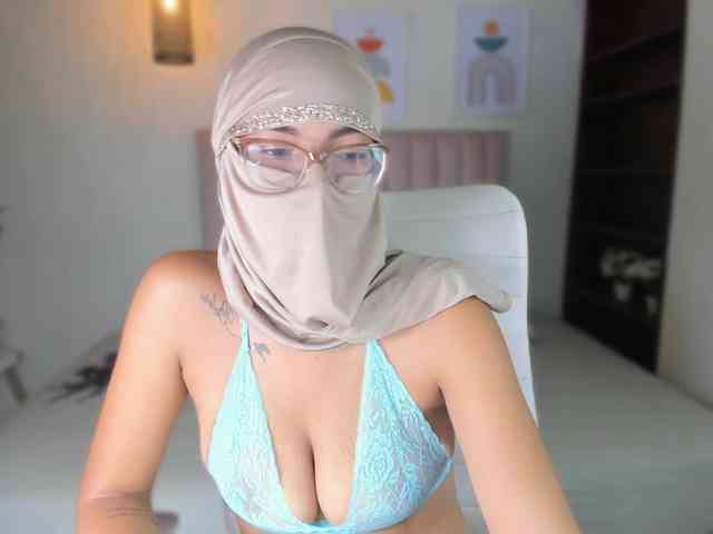 zayna-lux webcam