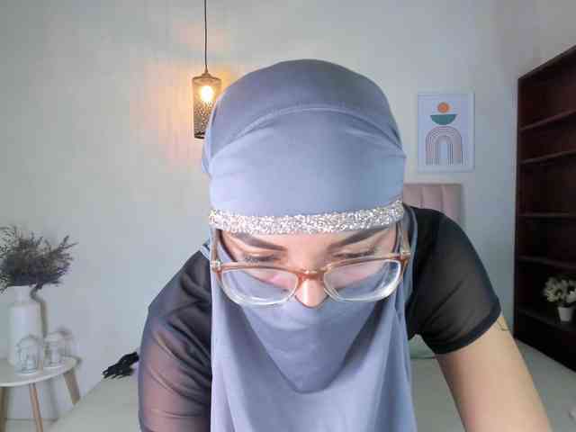 zayna-lux webcam