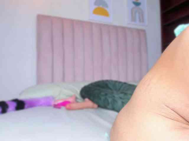 zayna-lux webcam