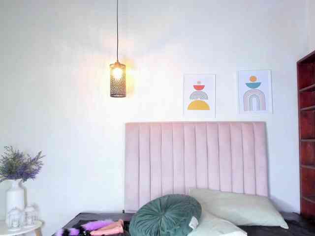 zayna-lux webcam