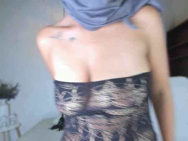 zayna-lux webcam