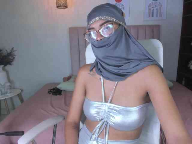 zayna-lux webcam