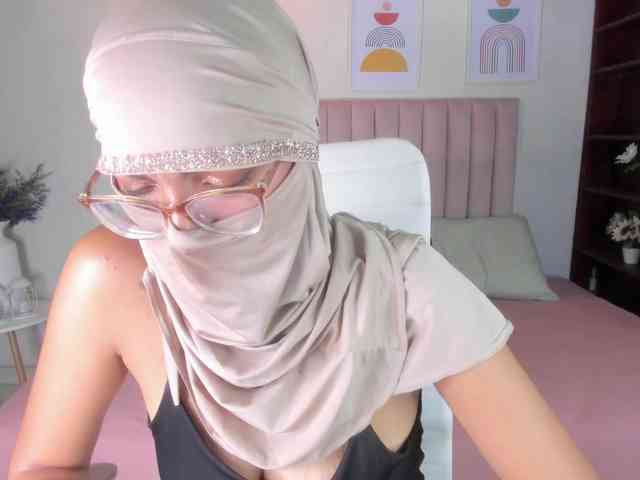 zayna-lux webcam