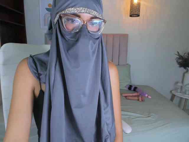 zayna-lux webcam