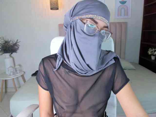 zayna-lux webcam
