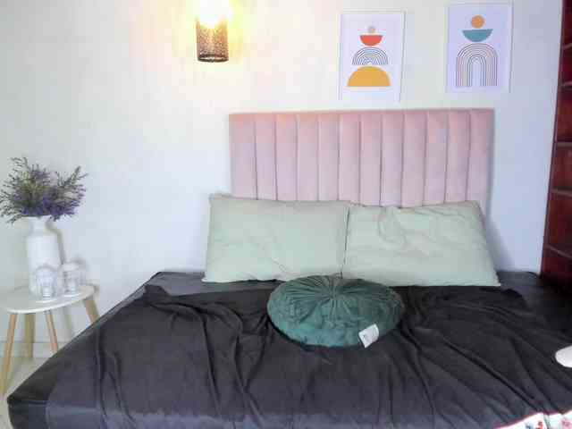 zayna-lux webcam