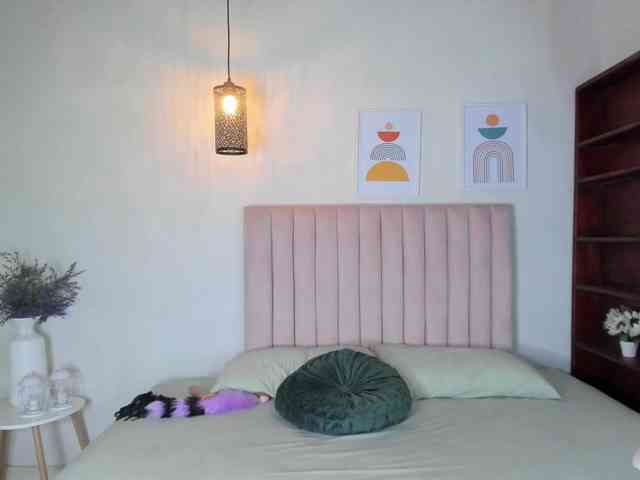 zayna-lux webcam