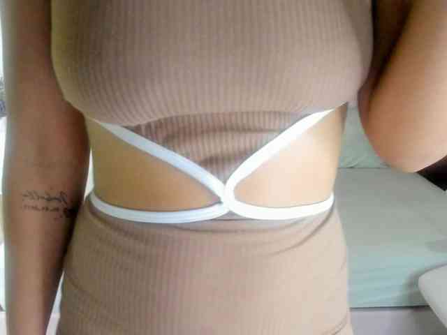 zayna-lux webcam