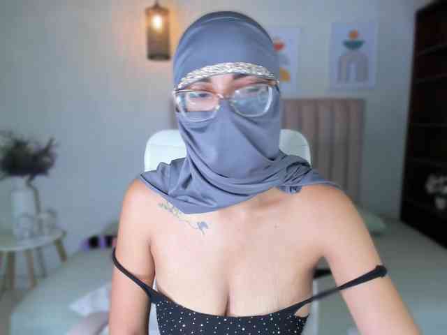 zayna-lux webcam