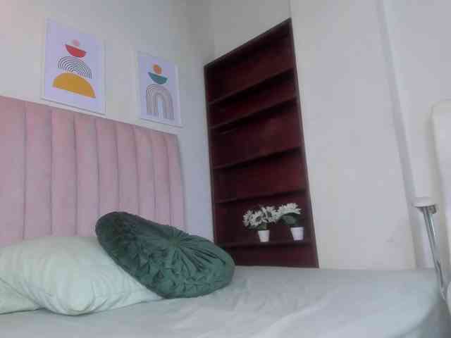 zayna-lux webcam