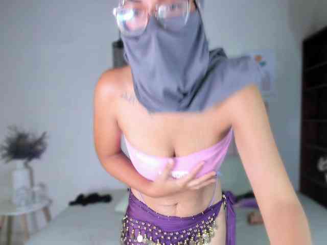 zayna-lux webcam