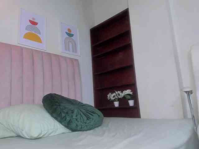 zayna-lux webcam