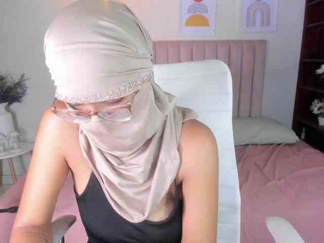 zayna-lux webcam