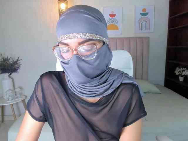 zayna-lux webcam