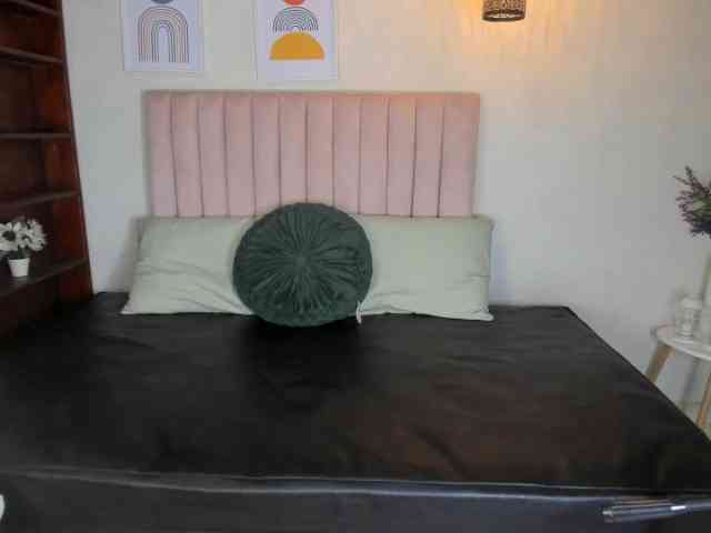 zayna-lux webcam