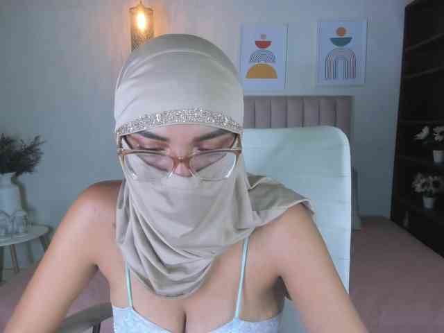 zayna-lux webcam