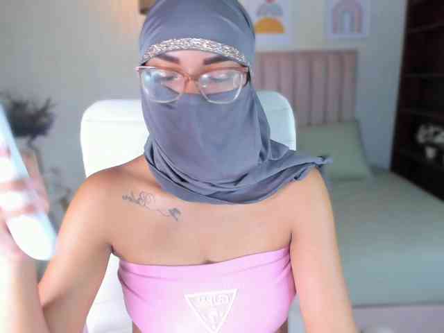 zayna-lux webcam