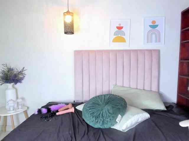 zayna-lux webcam