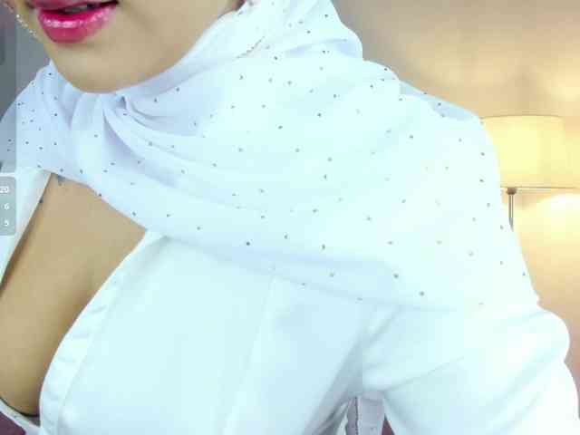alma-avad Live Webcam on BongaCams