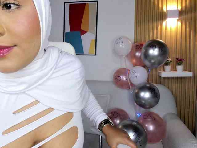 real web cam show Alma-avad
