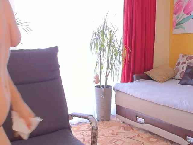 Nanny-Lora webcam