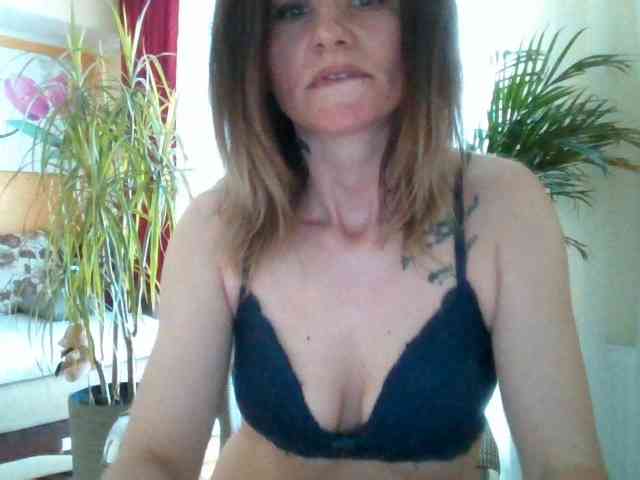 Nanny-Lora webcam