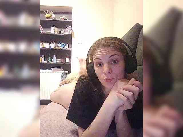 Nezukooooo webcam
