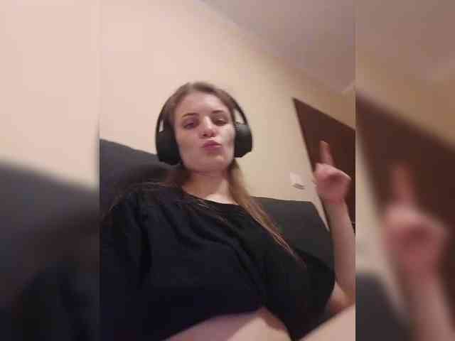 Nezukooooo webcam