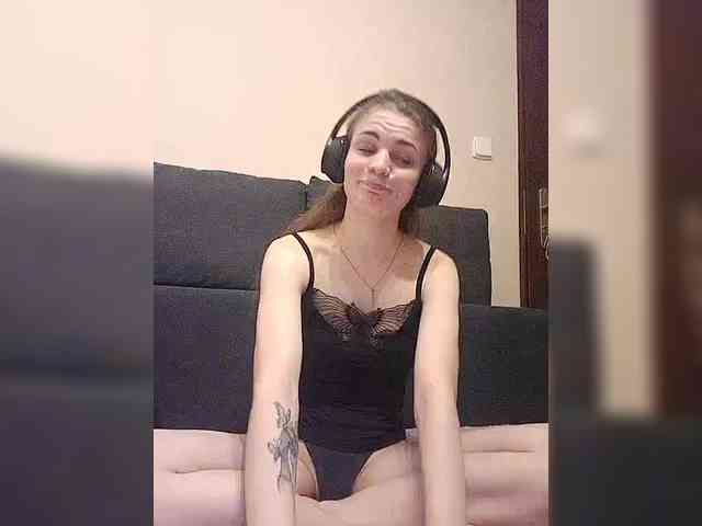 Nezukooooo webcam