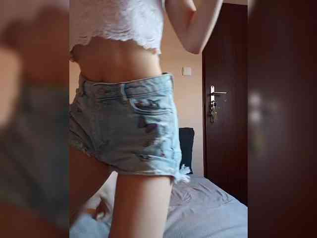 Nezukooooo webcam