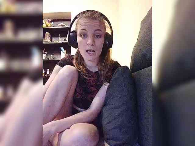 Nezukooooo webcam