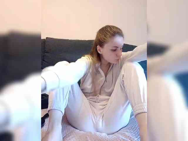 Nezukooooo webcam