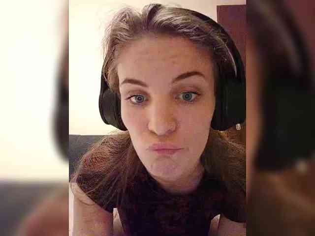 Nezukooooo webcam