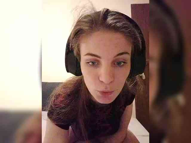 Nezukooooo webcam