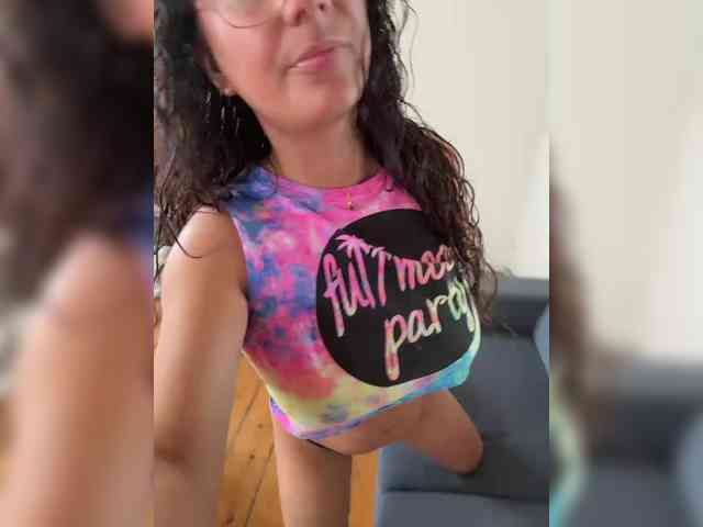 Lovesperm7575 webcam