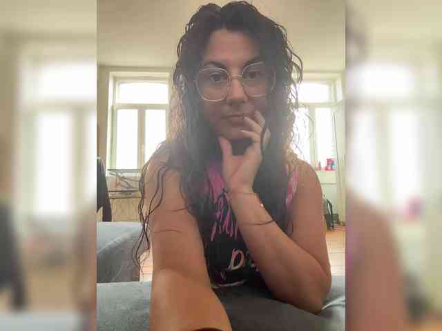 Lovesperm7575 webcam