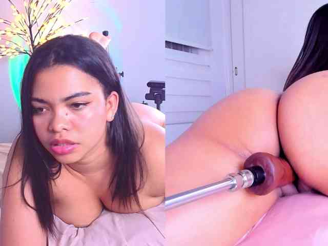 Playful-Lucyx webcam