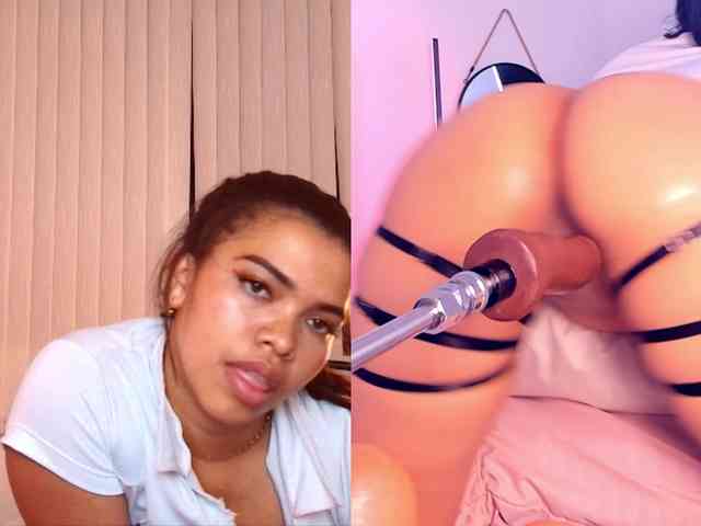 Playful-Lucyx webcam
