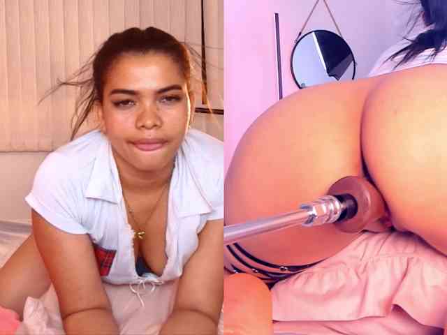 Playful-Lucyx webcam