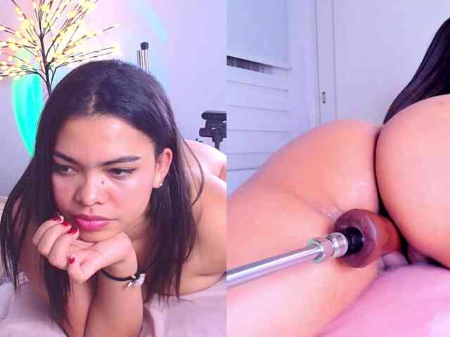 Playful-Lucyx webcam