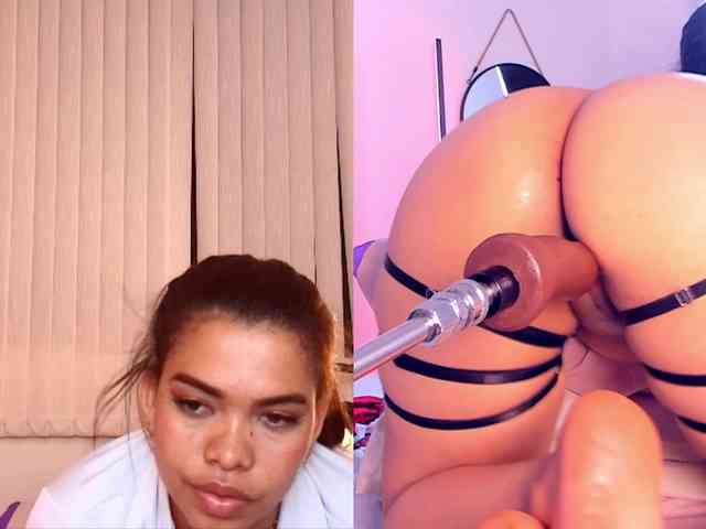 Playful-Lucyx webcam