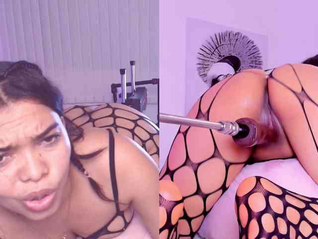 Playful-Lucyx webcam
