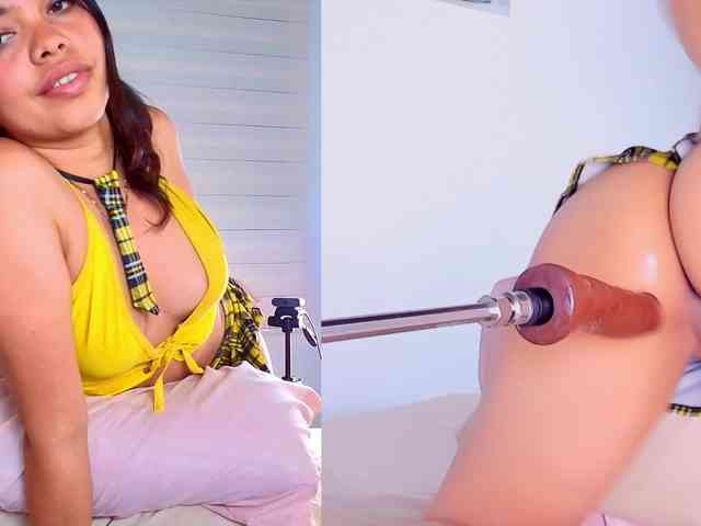 Playful-Lucyx webcam