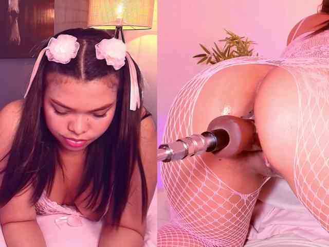 Playful-Lucyx webcam