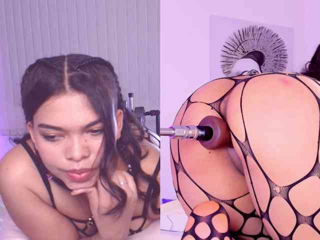 Playful-Lucyx webcam