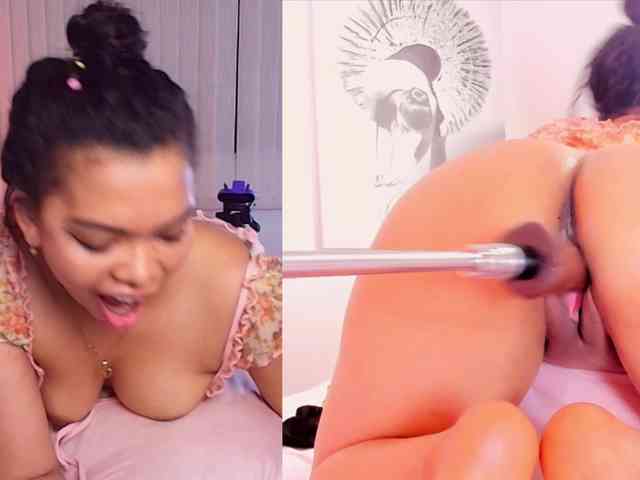 Playful-Lucyx webcam