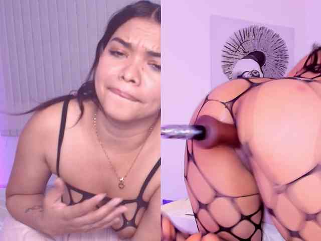 Playful-Lucyx webcam