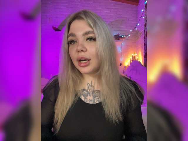 модель DarkdominLust