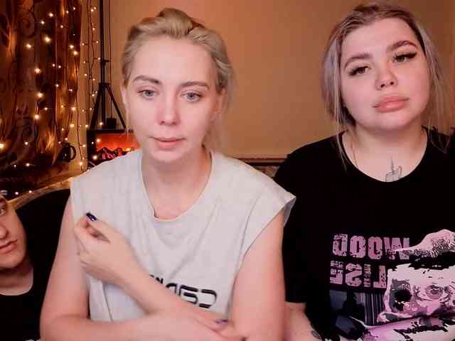 Sexvibecouple webcam